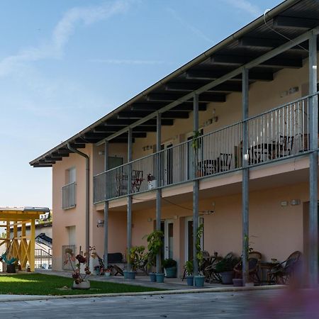 Accommodation Baron Любляна Экстерьер фото