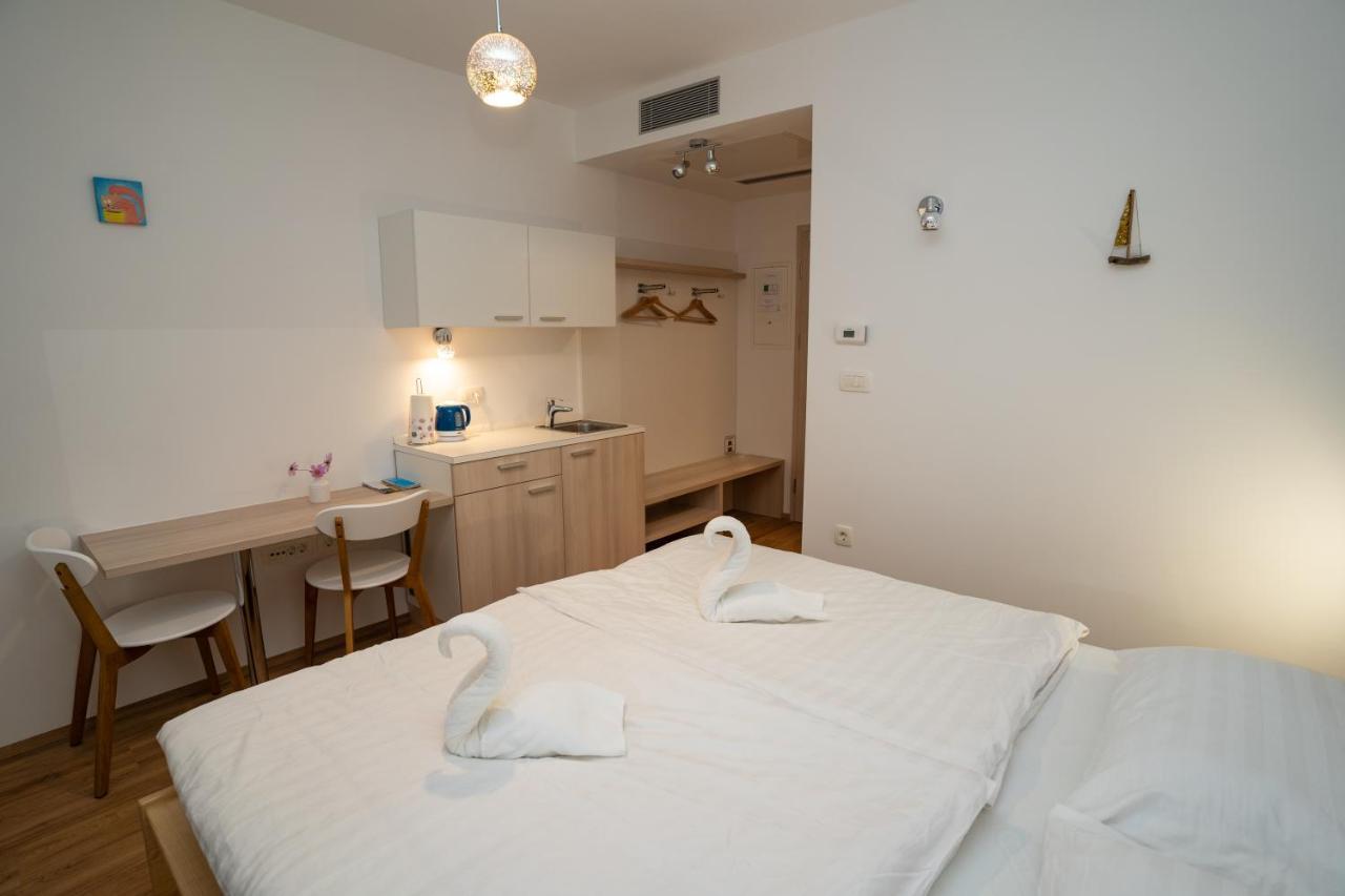 Accommodation Baron Любляна Номер фото