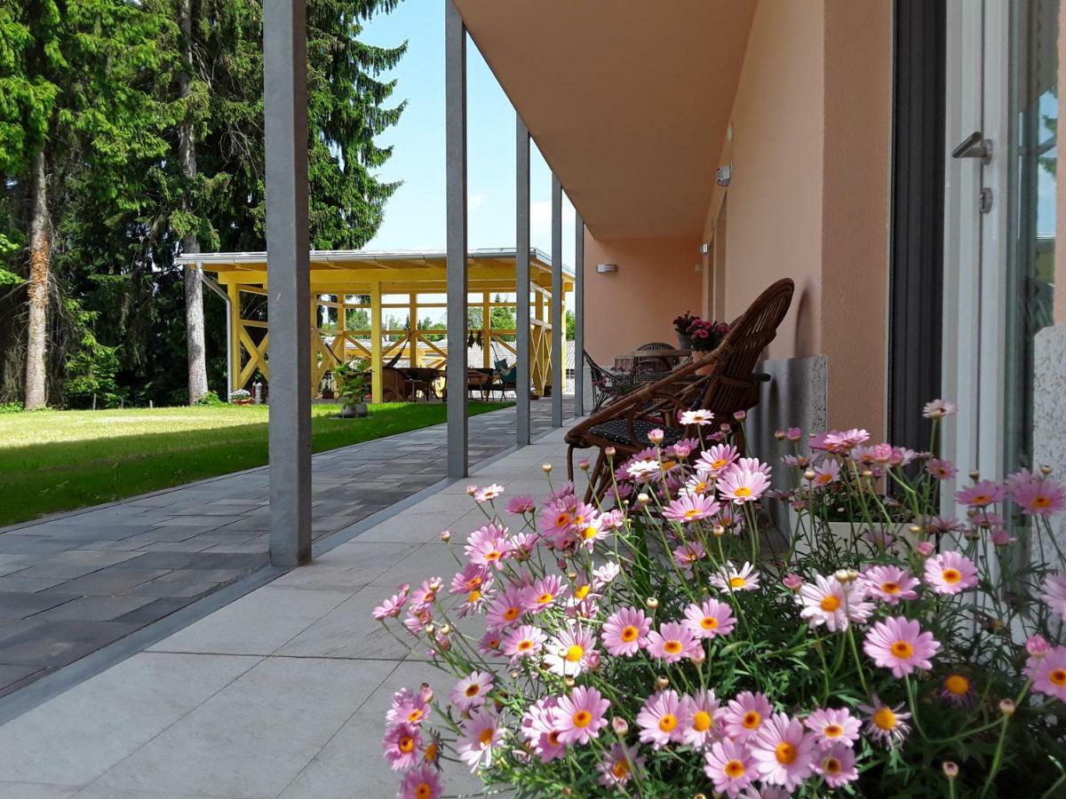 Accommodation Baron Любляна Экстерьер фото